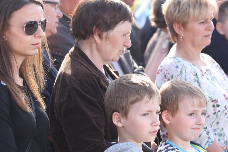 Powitanie ikony MB Częstochowskiej w Leźnicy Małej