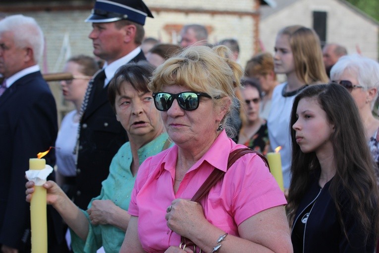 Powitanie ikony MB Częstochowskiej w Leźnicy Małej