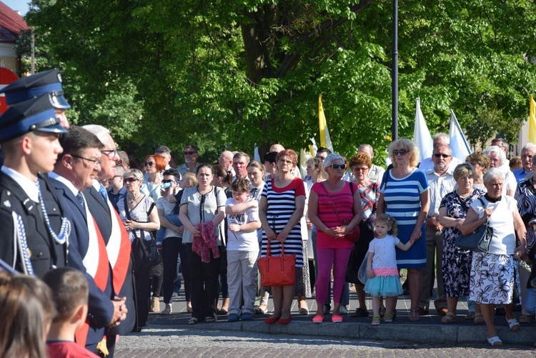 Powitanie ikony MB Częstochowskiej w parafii św. Andrzeja Apostoła w Łęczycy