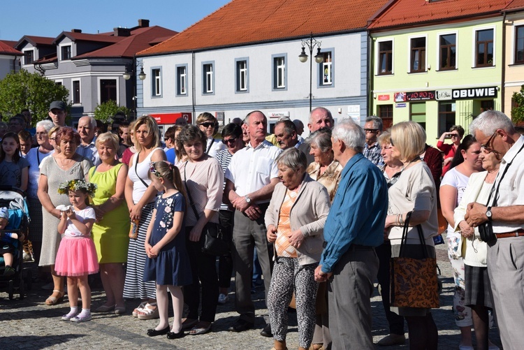 Powitanie ikony MB Częstochowskiej w parafii św. Andrzeja Apostoła w Łęczycy