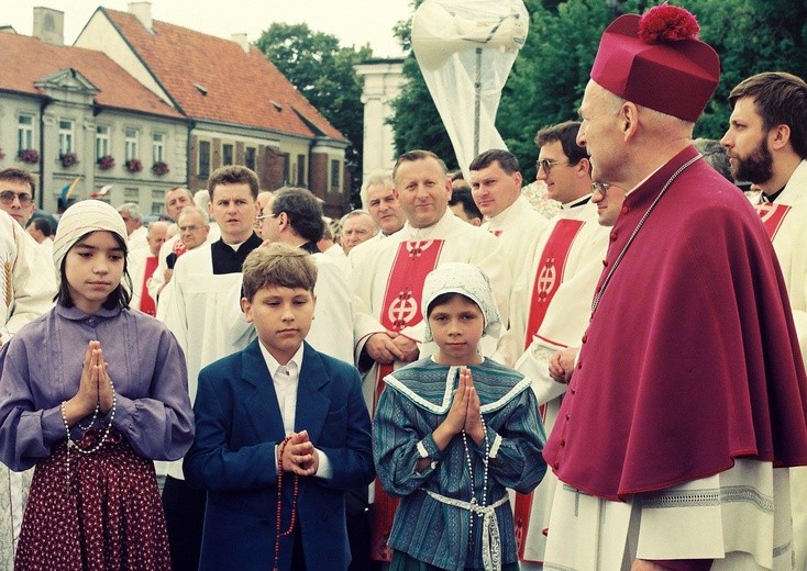 Nawiedzenie figury MB Fatimskiej w Płocku w 1996 r.