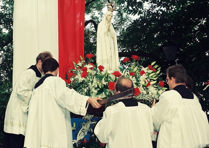 Nawiedzenie figury MB Fatimskiej w Płocku w 1996 r.