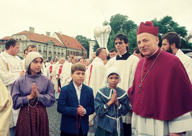 Nawiedzenie figury MB Fatimskiej w Płocku w 1996 r.