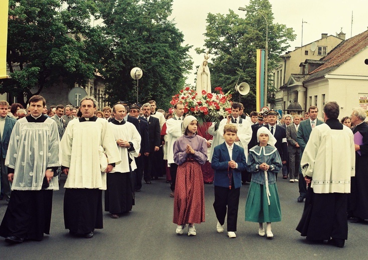 Nawiedzenie figury MB Fatimskiej w Płocku w 1996 r.