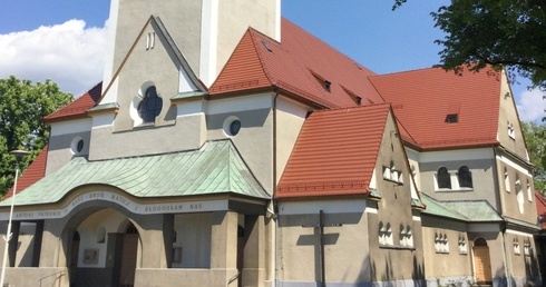 1300 metrów kwadratowych dachu