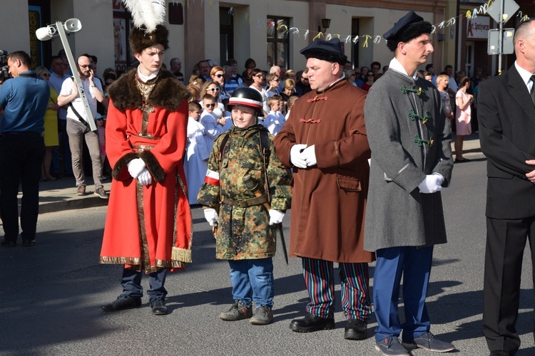 Powitanie ikony MB Częstochowskiej w parafii Niepokalanego Poczęcia NMP w Łęczycy