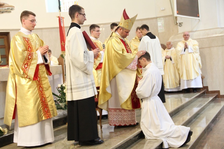 Święcenia diakonatu w Dąbrowie Tarnowskiej