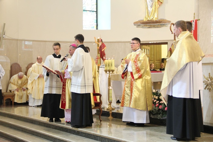 Święcenia diakonatu w Dąbrowie Tarnowskiej