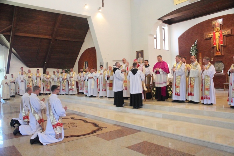 Święcenia prezbiteratu u franciszkanów w Ostródzie