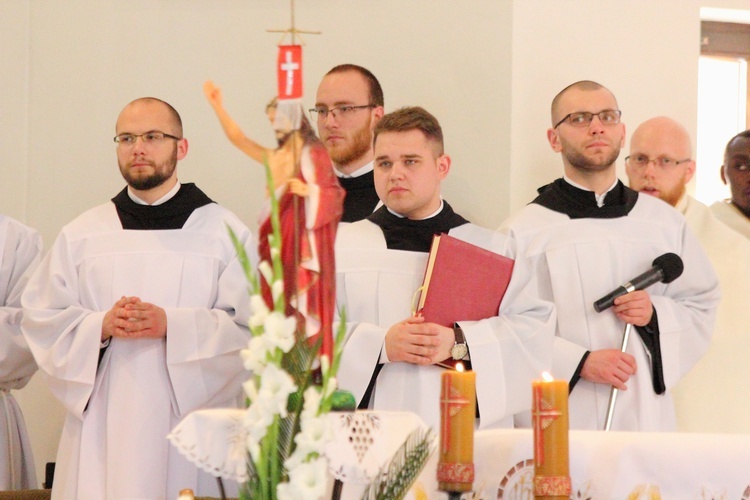 Święcenia prezbiteratu u franciszkanów w Ostródzie