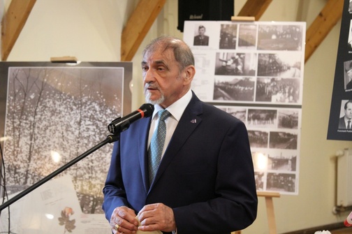 Za ocalenie pamięci o bohaterach dziękował burmistrz Antoni Szlagor