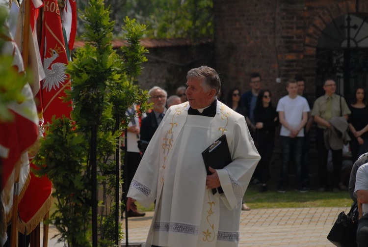 Uroczystości religijne i patriotyczne w Morawicy