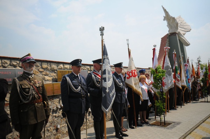 Uroczystości religijne i patriotyczne w Morawicy