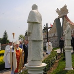 Uroczystości religijne i patriotyczne w Morawicy