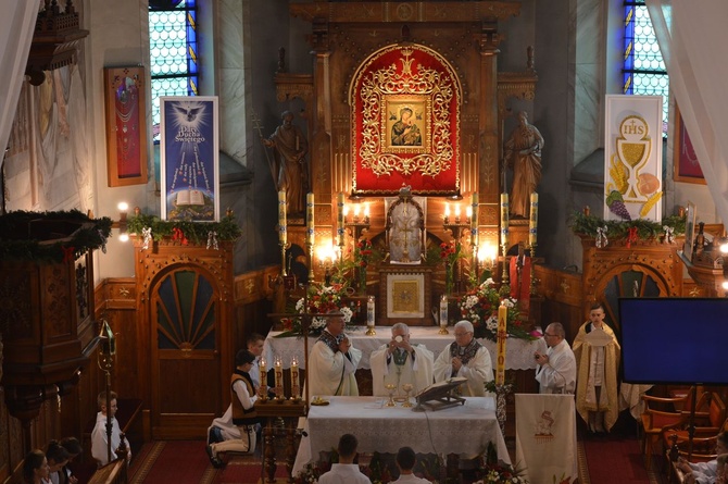 Abp Jędraszewski w Ostrowsku