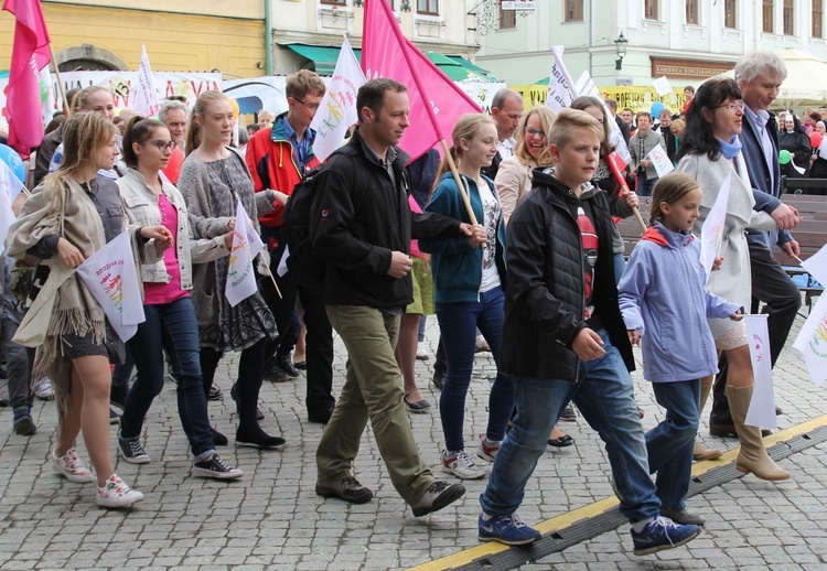 5. Chrześcijański Marsz dla Życia i Rodziny w Cieszynie cz. 1