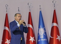Erdogan ponownie przywódcą islamskiej partii