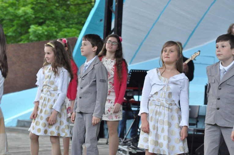 Jubileuszowy koncert Promyczków Dobra