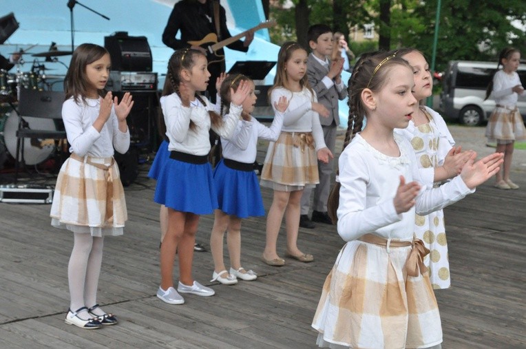 Jubileuszowy koncert Promyczków Dobra