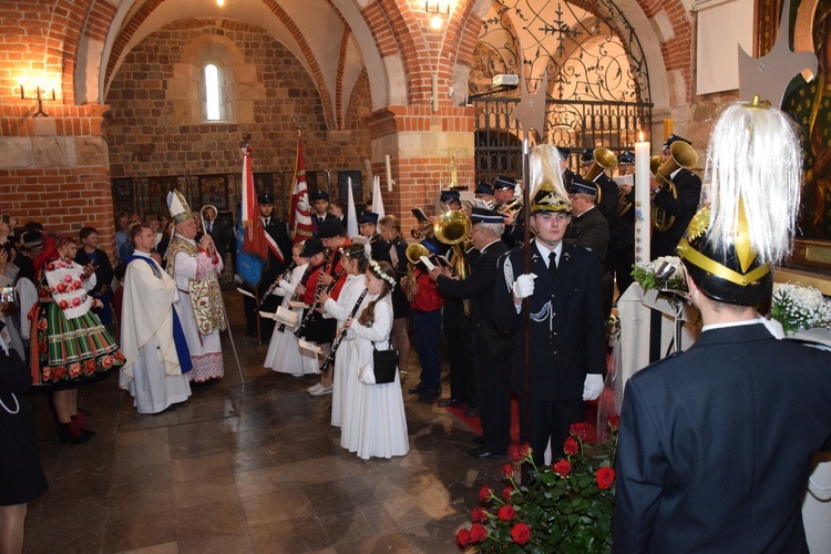 Powitanie ikony MB Częstochowskiej w Tumie