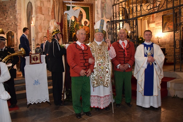 Powitanie ikony MB Częstochowskiej w Tumie