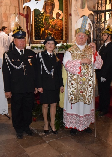 Powitanie ikony MB Częstochowskiej w Tumie