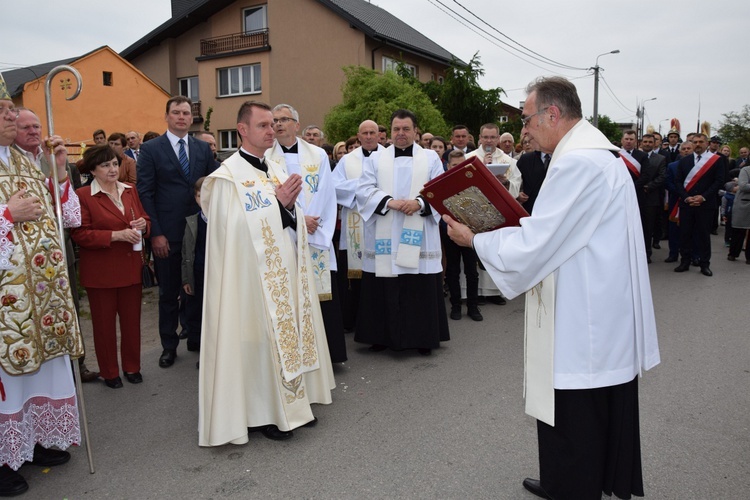 Powitanie ikony MB Częstochowskiej w Tumie