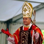 Bp Fellay: Księża Bractwa św. Piusa X są święceni ważnie i zgodnie z normami
