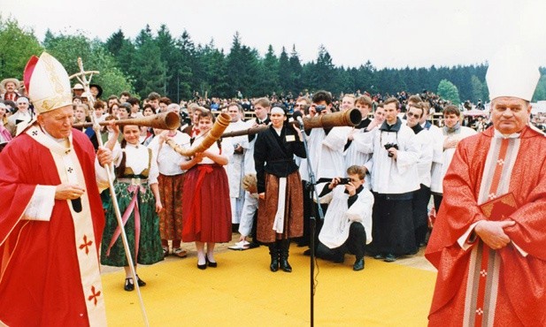 10 godzin z papieżem