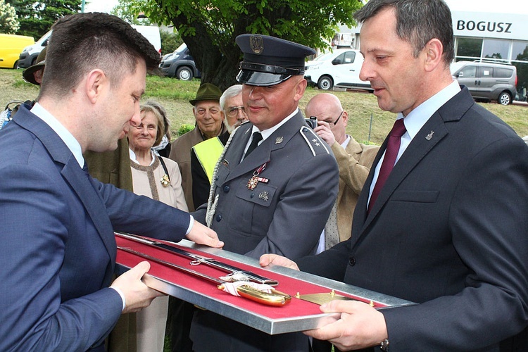 Pomnik Żołnierzy Wyklętych w Dzierżoniowie