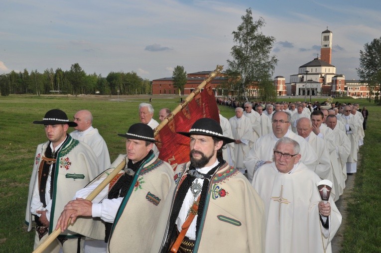 Abp Marek Jędraszewski na Procesji Światła