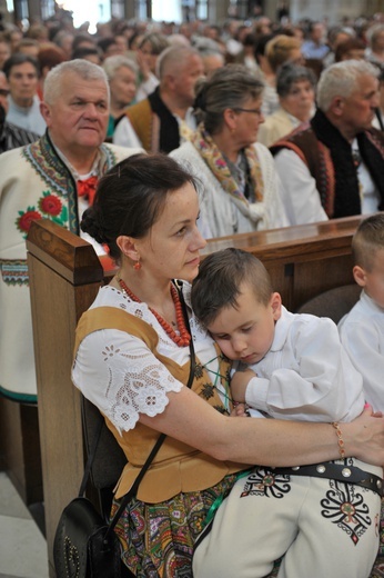 Abp Marek Jędraszewski na Procesji Światła