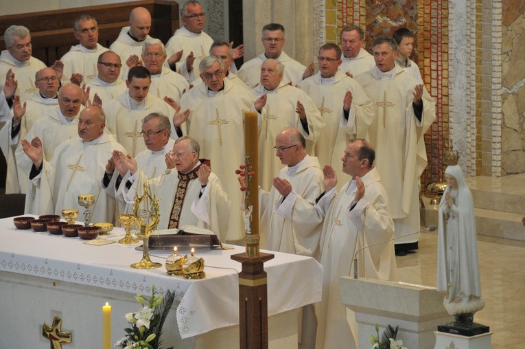 Abp Marek Jędraszewski na Procesji Światła