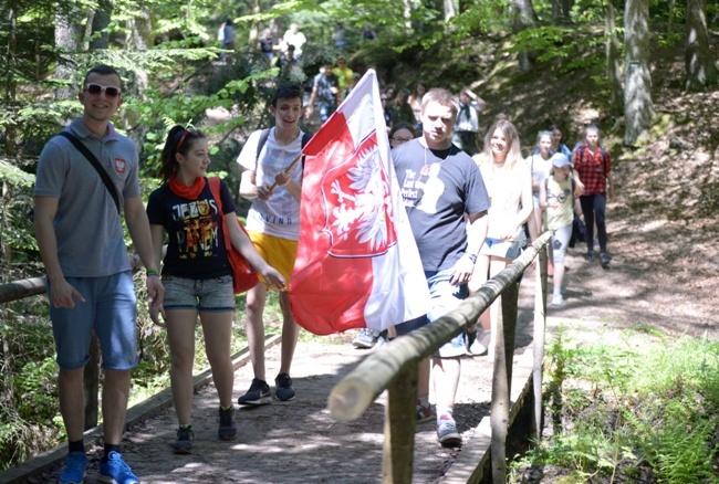 Marsz KSM z Suchedniowa na Wykus