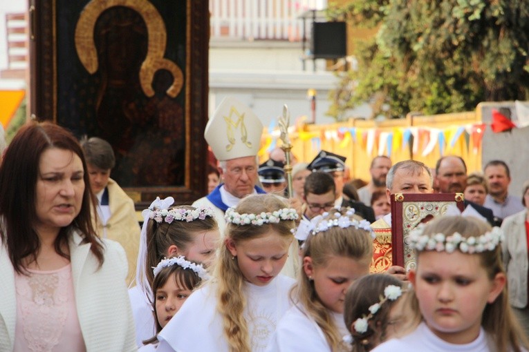 Powitanie ikony MB Częstochowskiej w Piątku