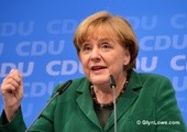 Merkel: religia należy do sfery publicznej