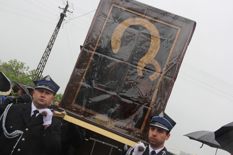 Powitanie ikony MB Częstochowskiej w Łękach Kościelnych