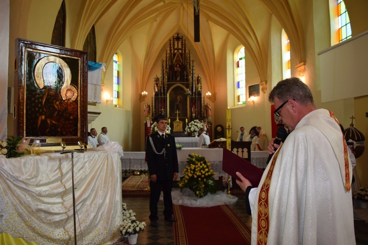 Powitanie ikony MB Częstochowskiej w Orłowie