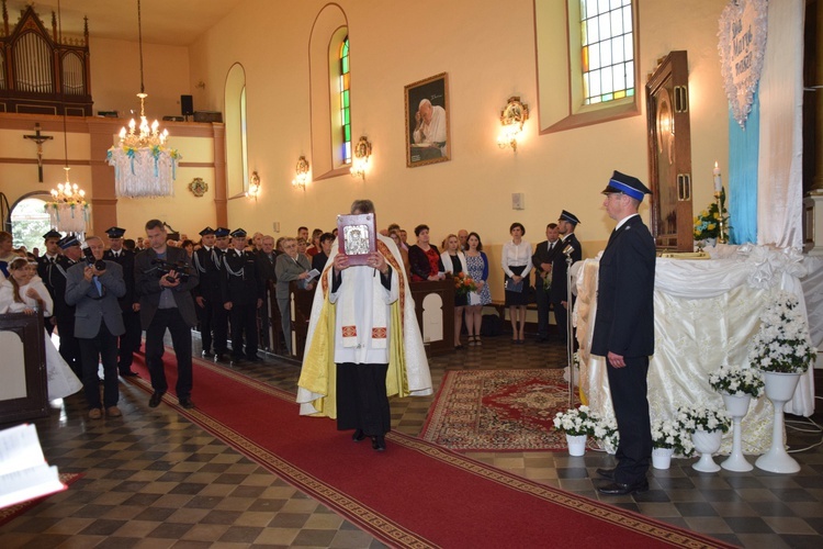 Powitanie ikony MB Częstochowskiej w Orłowie