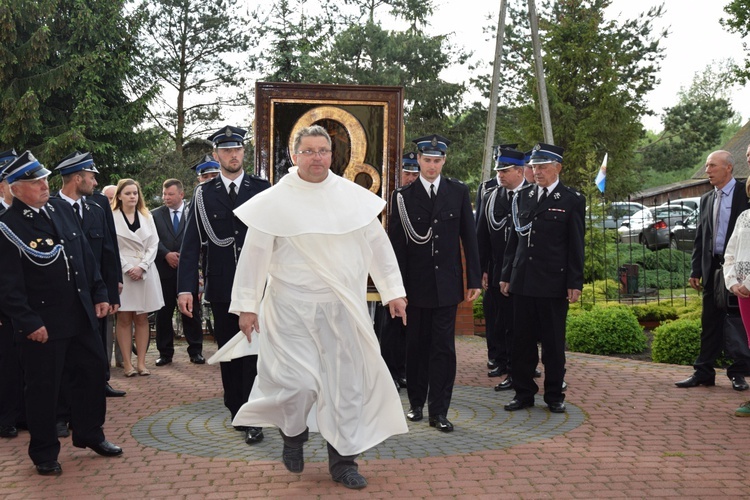 Powitanie ikony MB Częstochowskiej w Orłowie