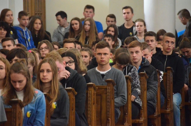 Pilegrzymka gimnazjalistów 