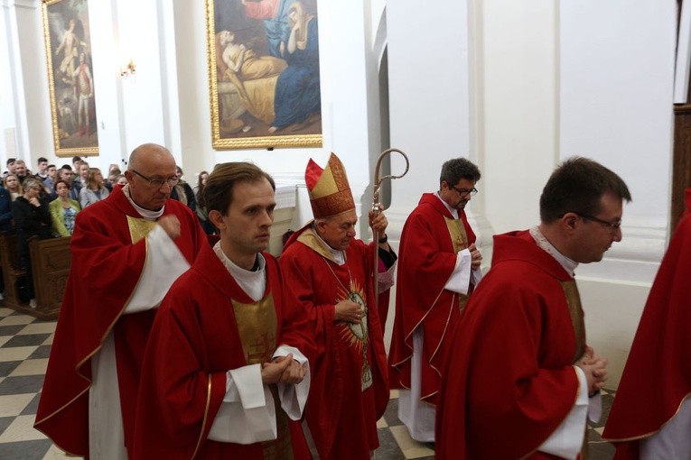 Pilegrzymka gimnazjalistów 