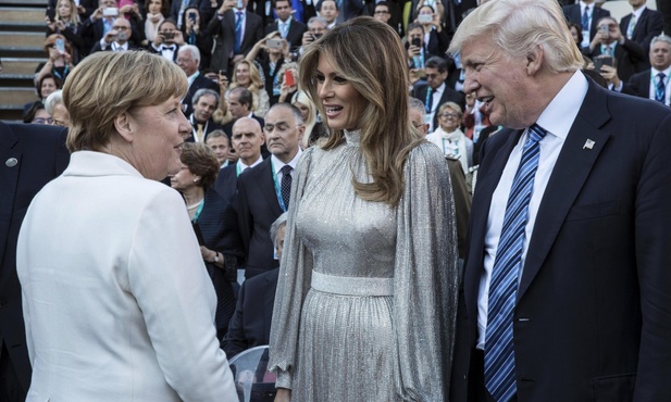  Odwołane konferencje prasowe Trumpa i Merkel