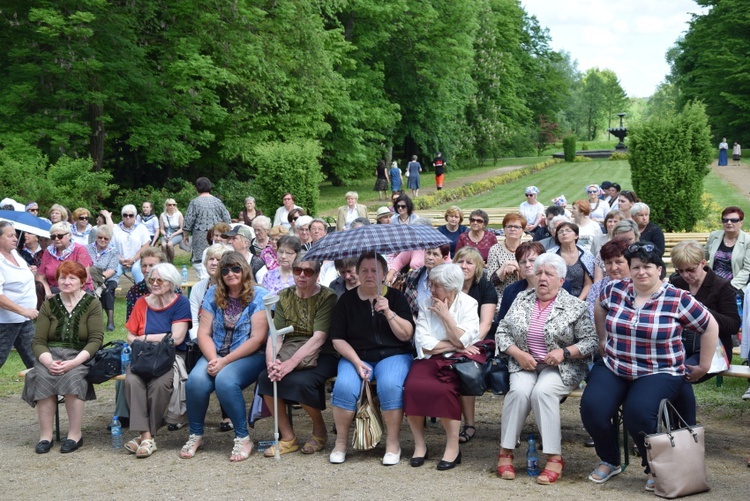 IV Diecezjalna Pielgrzymka Kobiet - cz. 1