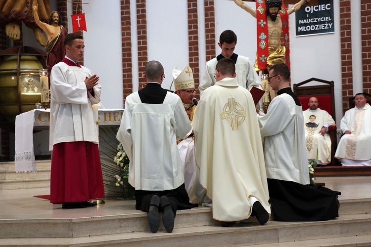 Święcenia kapłańskie u salezjanów 2017