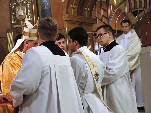 Święcenia kapłańskie w bielskiej katedrze - 2017 cz. 2