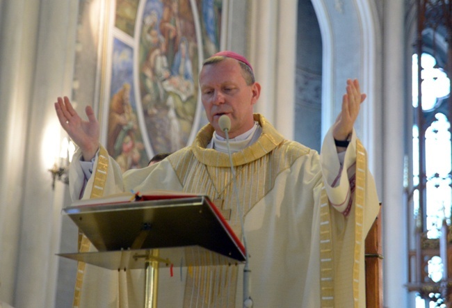 Liturgia święceń kapłańskich w radomskiej katedrze