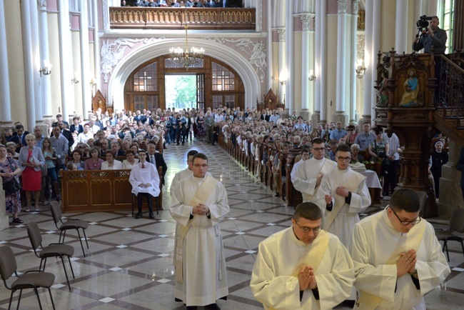 Liturgia święceń kapłańskich w radomskiej katedrze