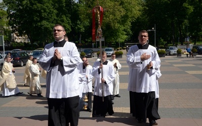 Liturgia święceń kapłańskich w radomskiej katedrze