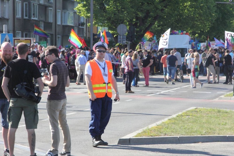 Marsz LGBT i kontrmanifestacje